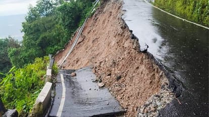 Heavy rain in North Bengal: Bridge collapses; communication with Sikkim cut off, know landslide Updates