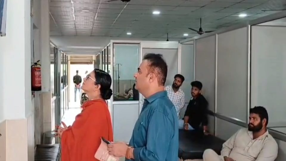 CM Flying Squad raids fake hospital in Fatehabad