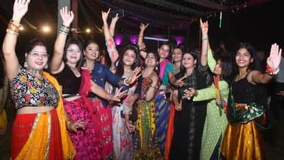 Dandiya Night: city of Brass danced to Renuka 52-yard dance; see pictures of the excitement