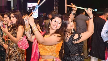 Dandiya Night: city of Brass danced to Renuka 52-yard dance; see pictures of the excitement