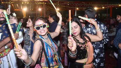 Dandiya Night: city of Brass danced to Renuka 52-yard dance; see pictures of the excitement