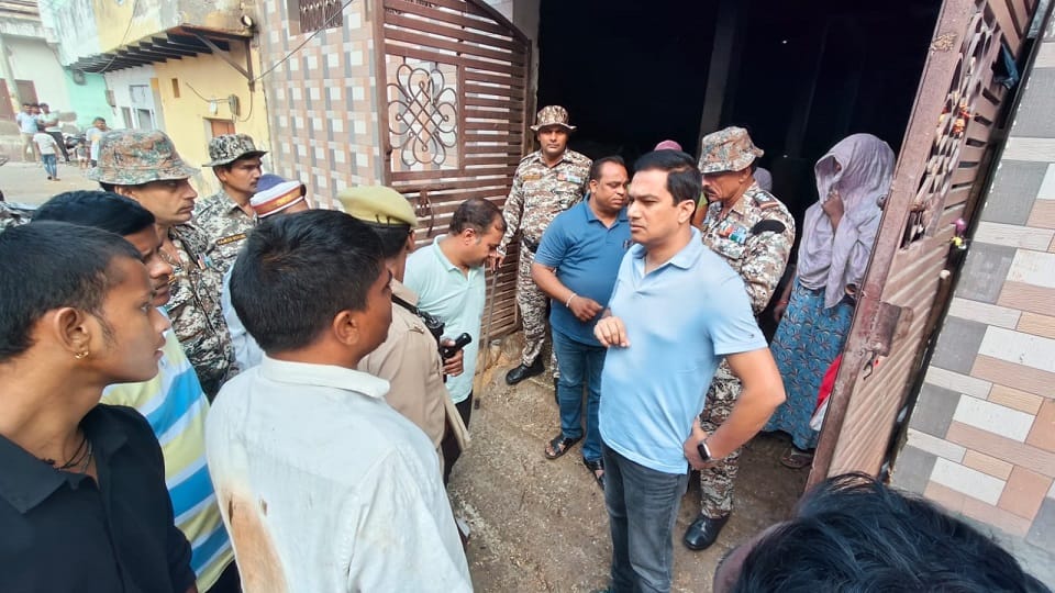 30 illegal dairies fined Rs 15 lakh