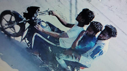 Kanpur: Robbers lingered in the area for three hours after the incident, but police failed to apprehend them