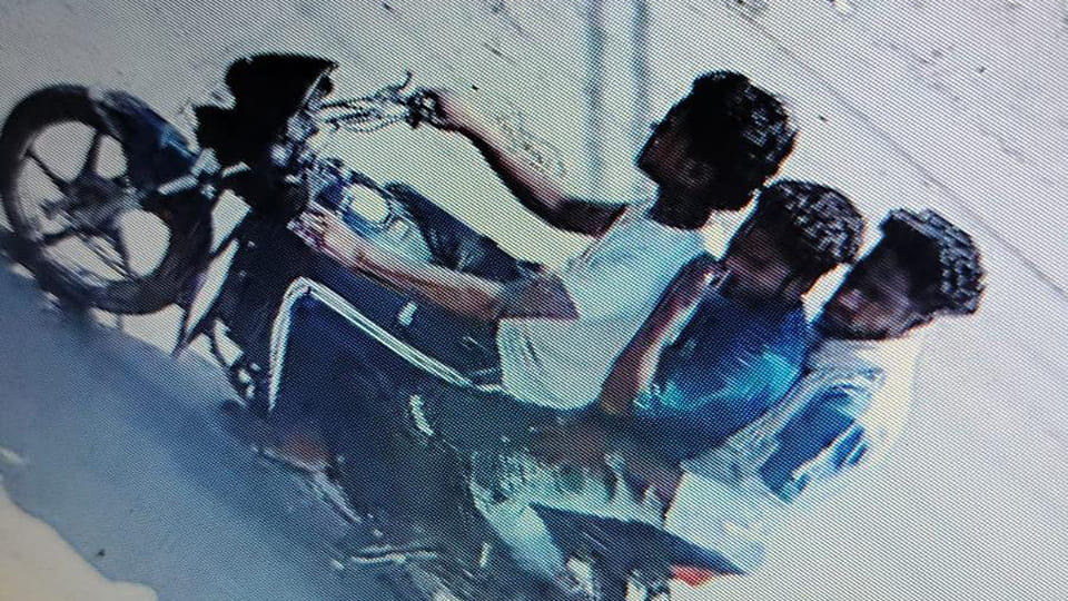 Bikers Gang Strikes in Agra: Factory Worker Robbed of Bike