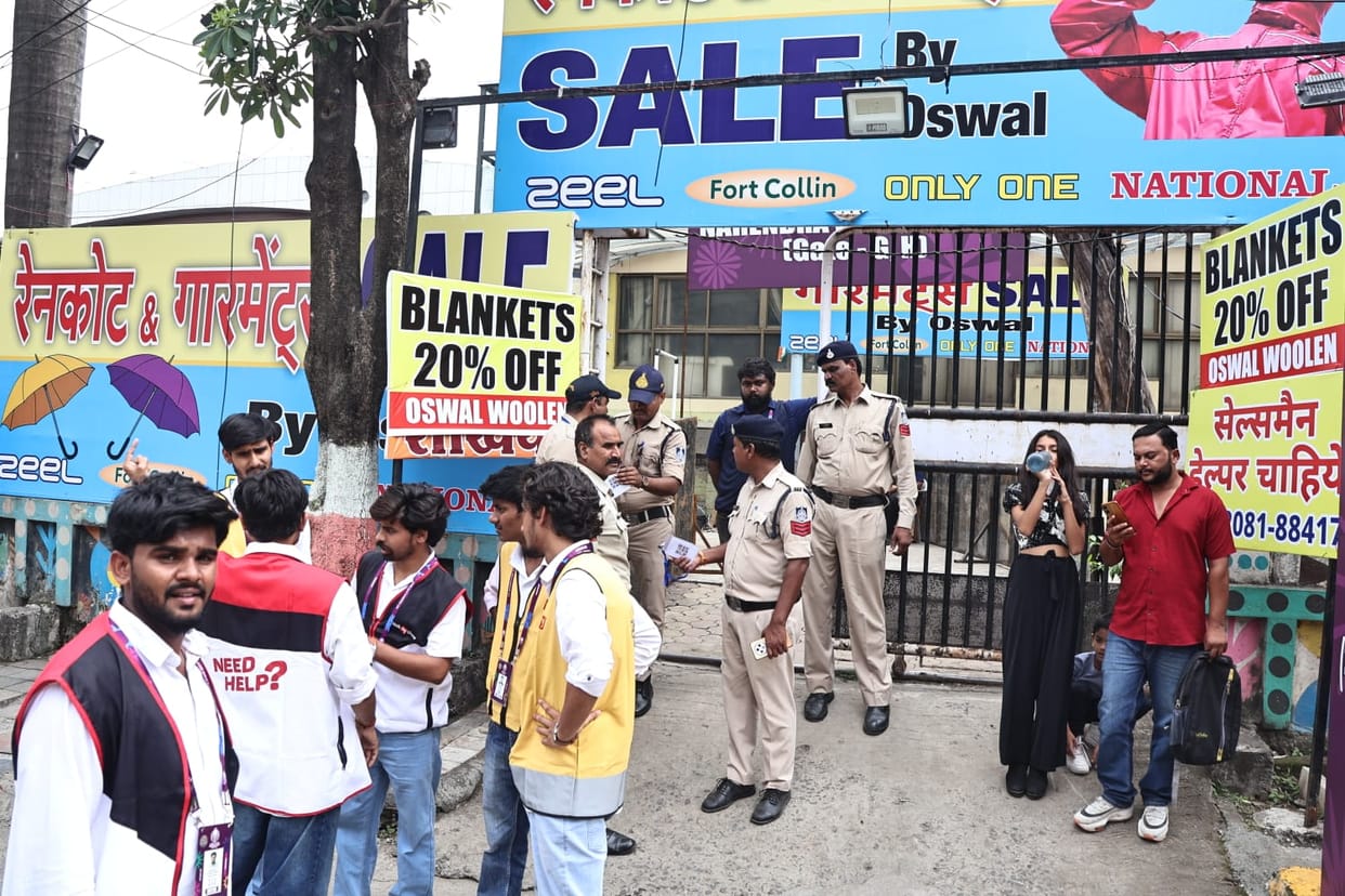 Indore: South Africa-New Zealand match in Indore did not attract many spectators.