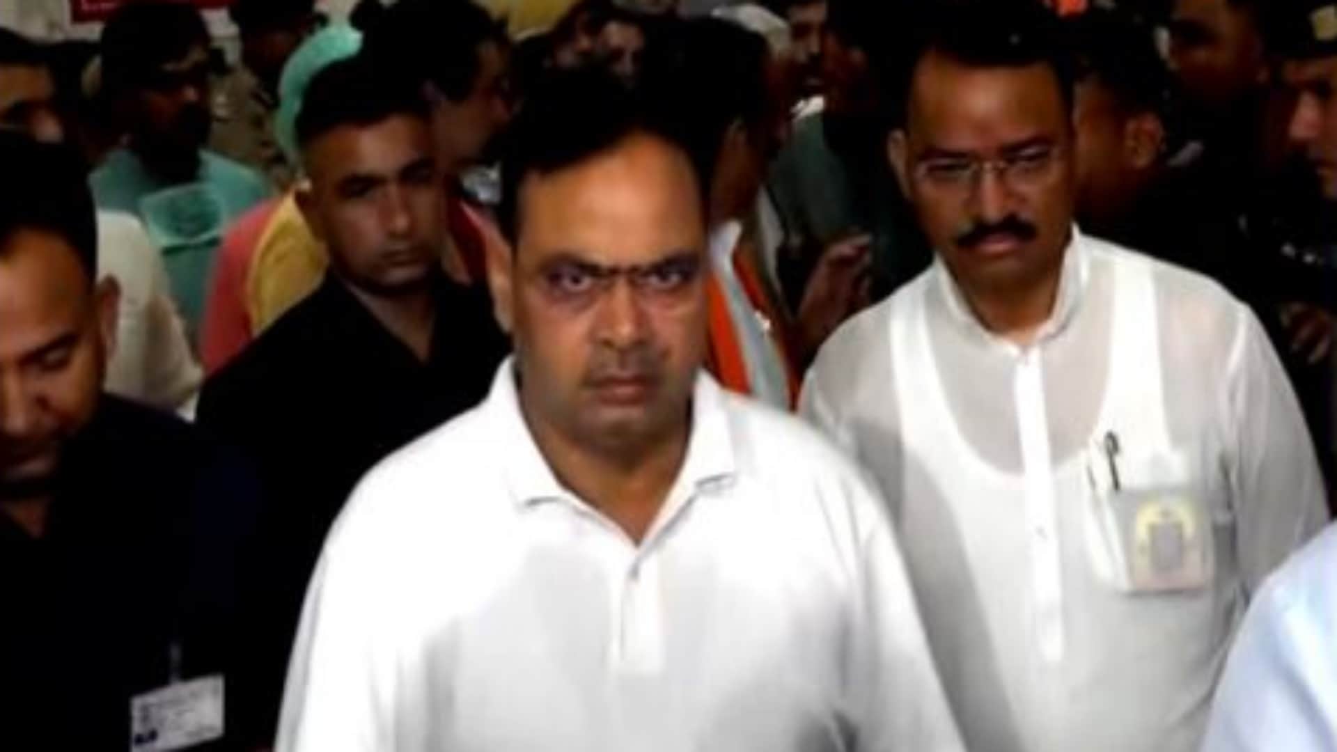 Jaipur Hospital Fire: Relatives furious after SMS Hospital blaze, chaos erupts, see photos