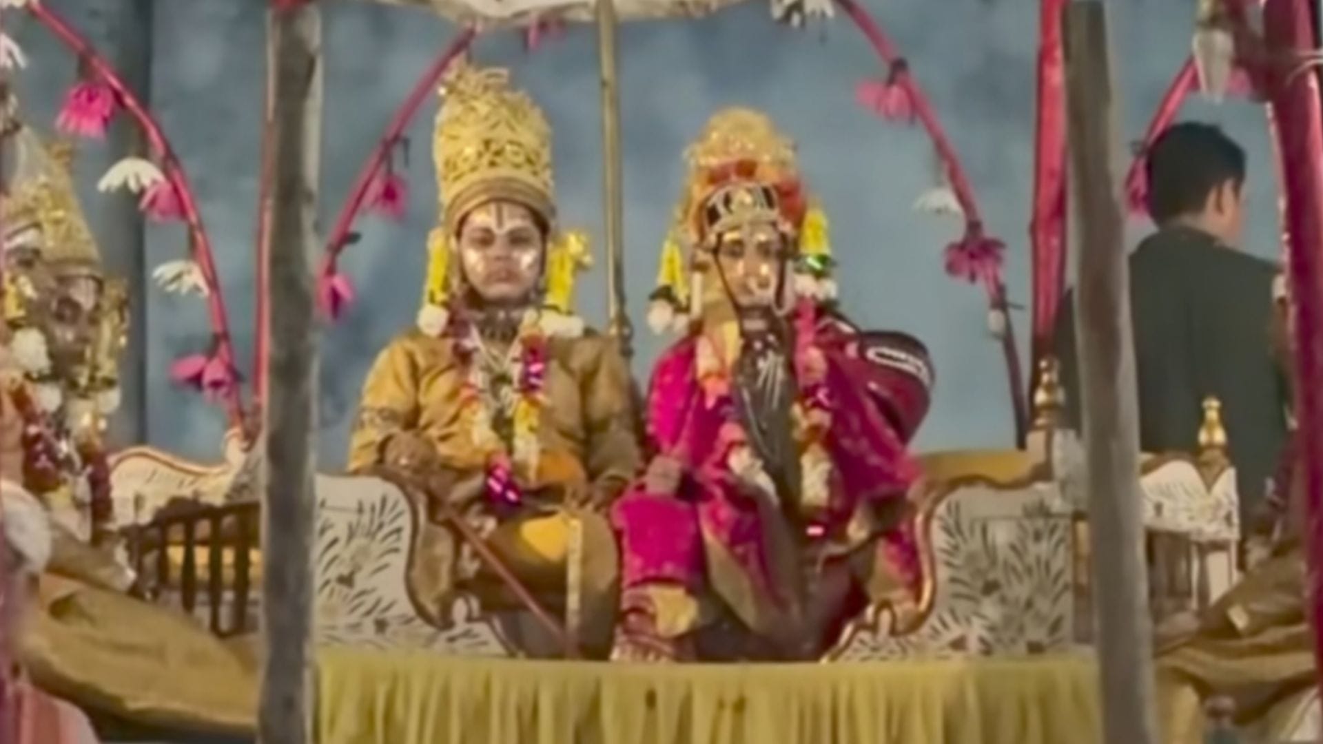 Lord Shri Ram crowned in Ramnagar Ramlila at varanasi see latest photos of ramlia