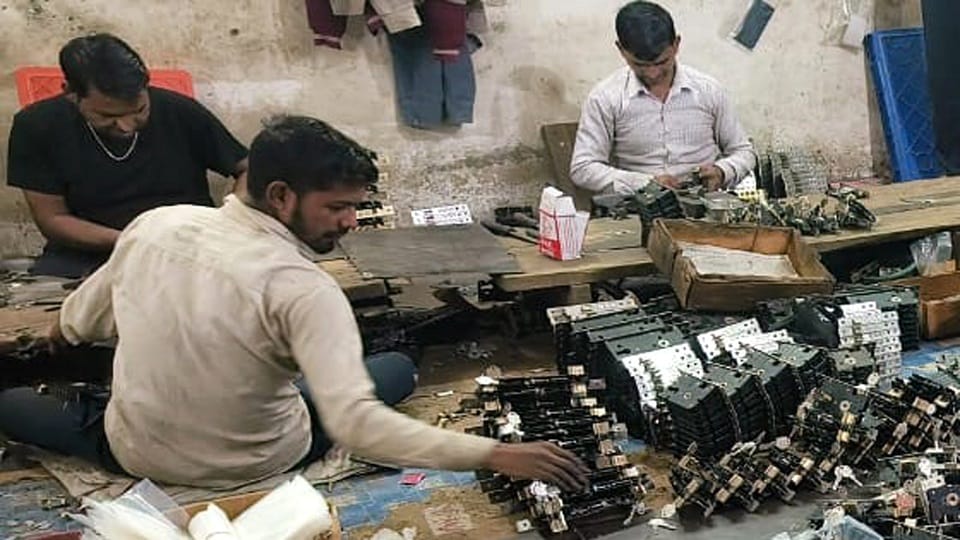 Diwali bonus for Lock and hardware factory workers