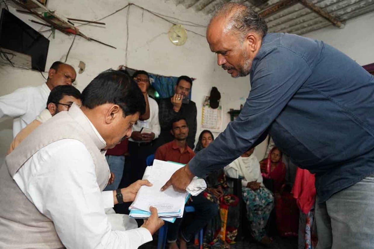 This is not just your pain, it is the pain of all of us; the CM visited the homes of the families of the decea