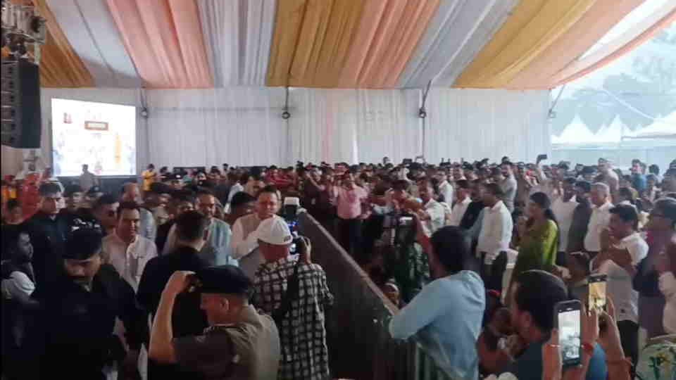 CM Dhami reached Rishikesh inaugurated the 10-day Saras Mela In Muni ki reti