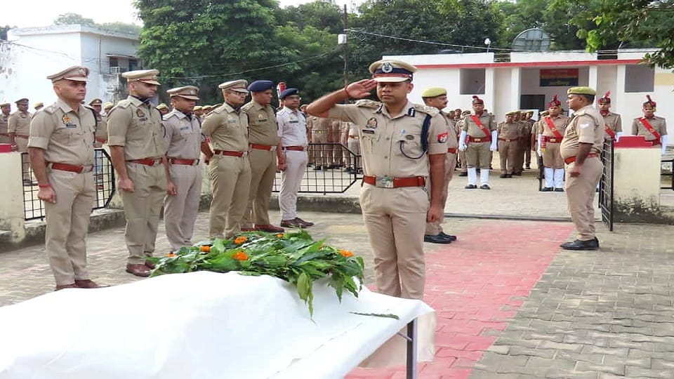 Condolence salute to Inspector Rahul Chaudhary died in road accident