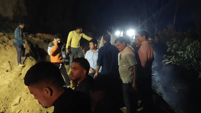 Major accident in Himachal pradesh Landslide debris falls on roof of a bus in Bilaspur several killed