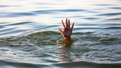 Uttarakhand Kirtinagar News two people including a woman who had come to worship in Alaknanda drowned