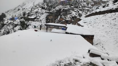 Himachal Weather: अक्तूबर के पहले सप्ताह में ही बर्फ से लकदक हुए उच्च पर्वतीय क्षेत्र, शीतलहर बढ़ी