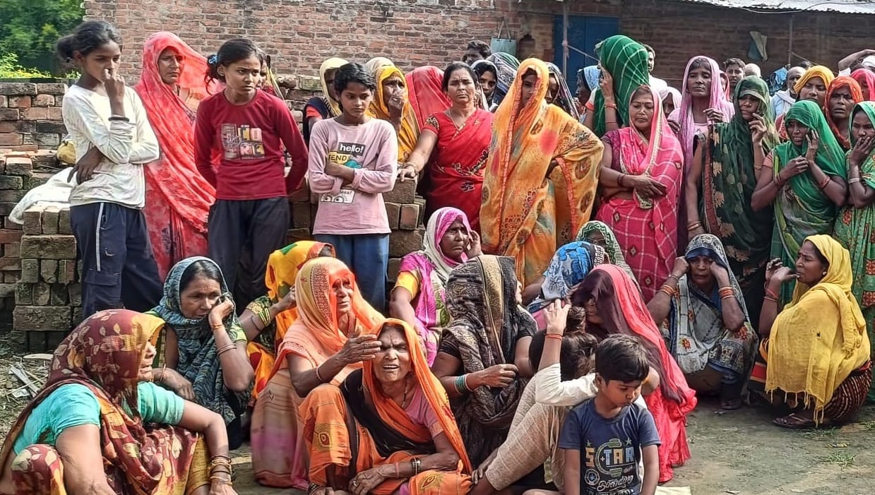 Kanpur woman found dead on cot her husband hanging from noose Disputes often arose over unknown calls