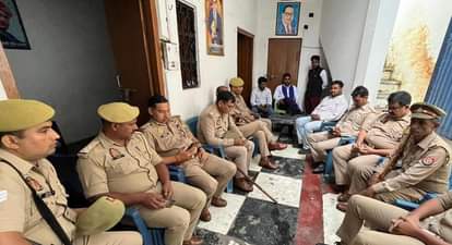 मंजीत सिंह नौटियाल के आवास पर तैनात पुलिस