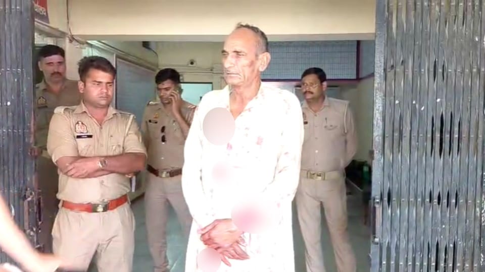 Meerut: Father-in-law attacks daughter-in-law with axe in Shastri Nagar, surrenders at police station
