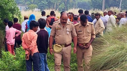 UP: Teenage girl found outside home murdered, body found in canal injury marks on neck mobile missing