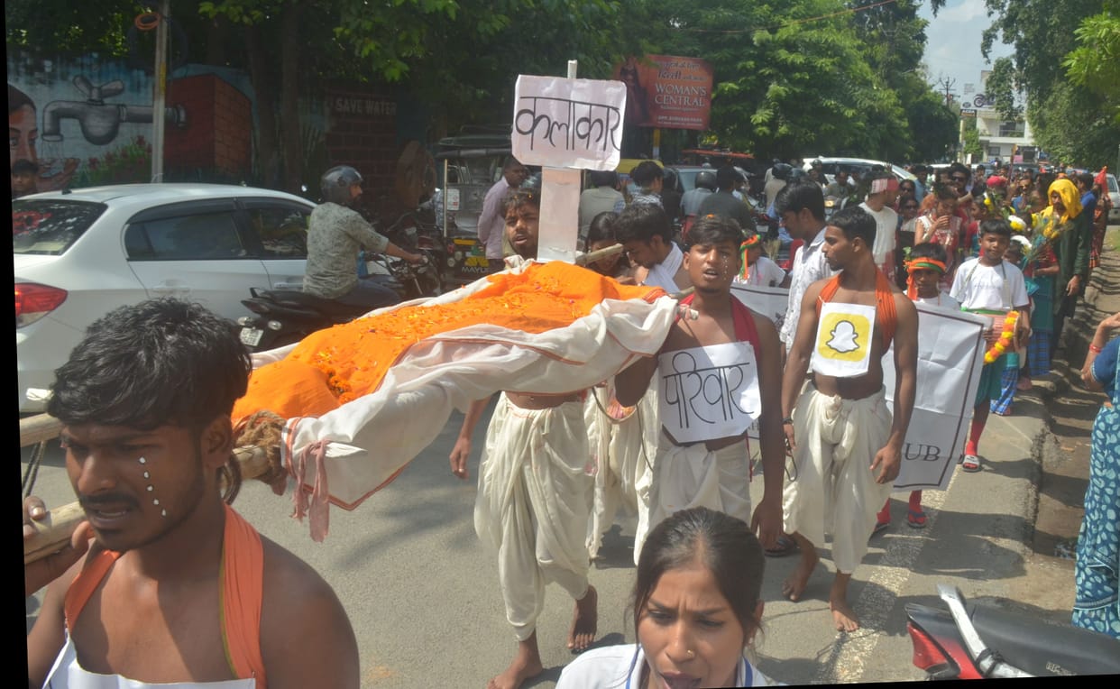 rang procession was organised in Agra under Rangodaya 2025