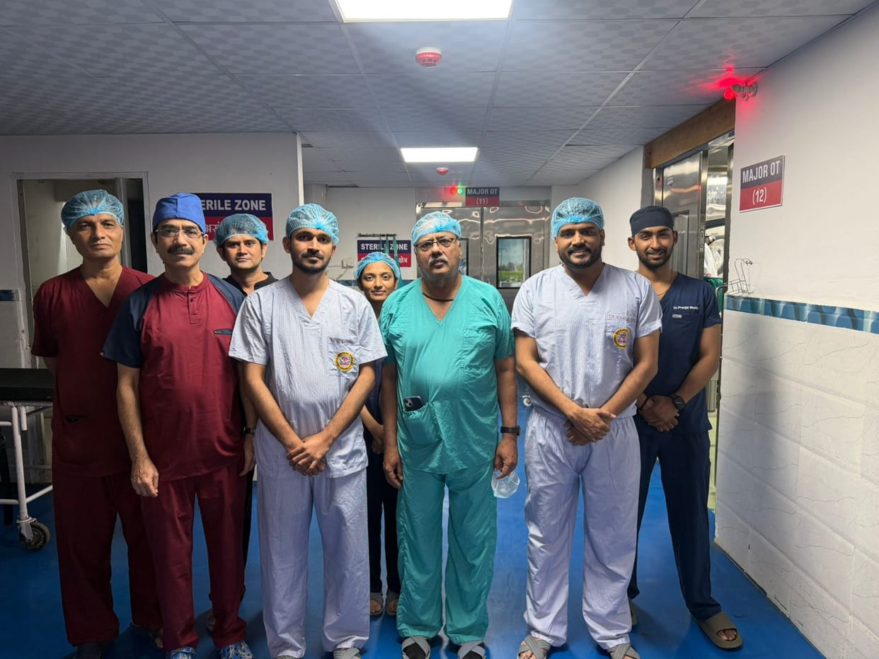 Indore: After drinking acid, he had not eaten food for two years, doctors performed surgery and created a food