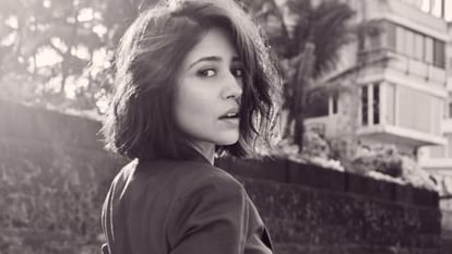 Mirzapur: The Film: श्वेता त्रिपाठी ने शुरू की 'मिर्जापुर' फिल्म की शूटिंग, किरदार गोलू को लेकर बताई खास बात Shweta Tripathi begins shooting for Mirzapur: The Film