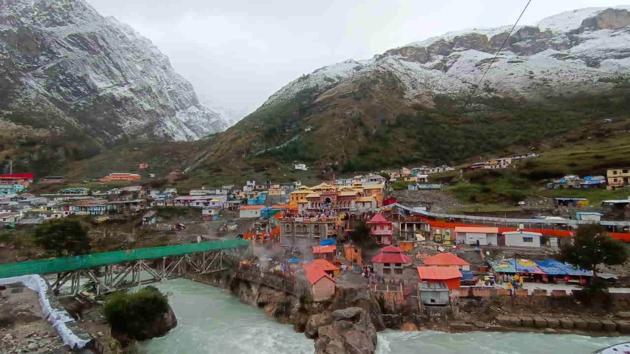 Dev Uthani Ekadashi 2025 Famous Vishnu Temples in India Ekadashi Darshan Tulsi Vivah