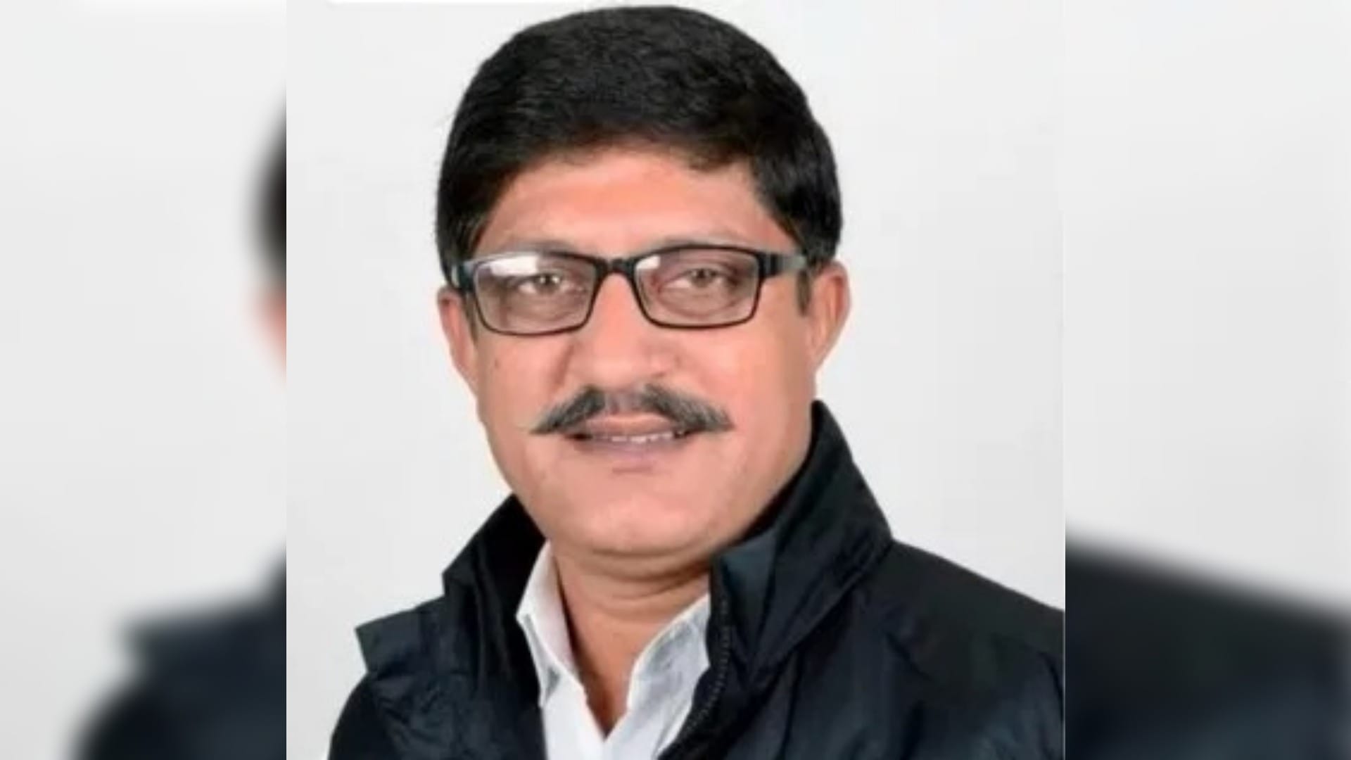 पूर्व मनोनीत पार्षद मुनव्वर खान ने ट्रेन के आगे कूदकर दी जान