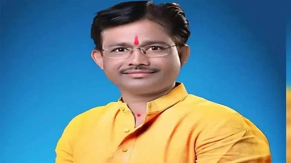 भाजपा मंडल अध्यक्ष पर छेड़छाड़ का आरोप