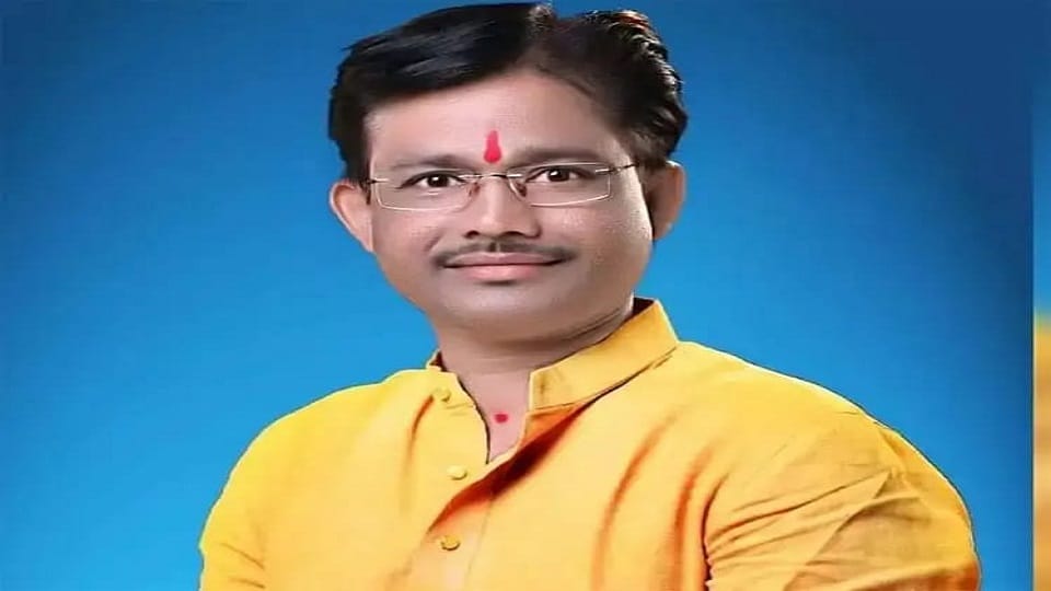 भाजपा मंडल अध्यक्ष पर छेड़छाड़ का आरोप