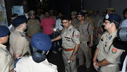 UP: Massive explosion in Mishri Bazaar in Kanpur, eight people injured