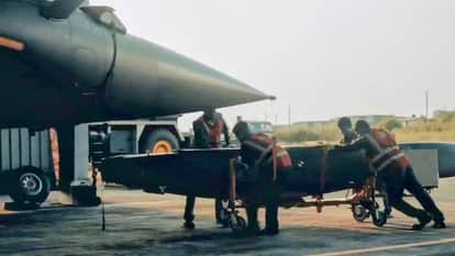 3 Army personnel among 5 critically ill patients airlifted from Ladakh to Chandigarh