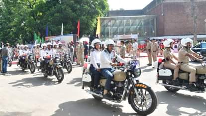 चंडीगढ़ पुलिस को मिली 50 बाइक