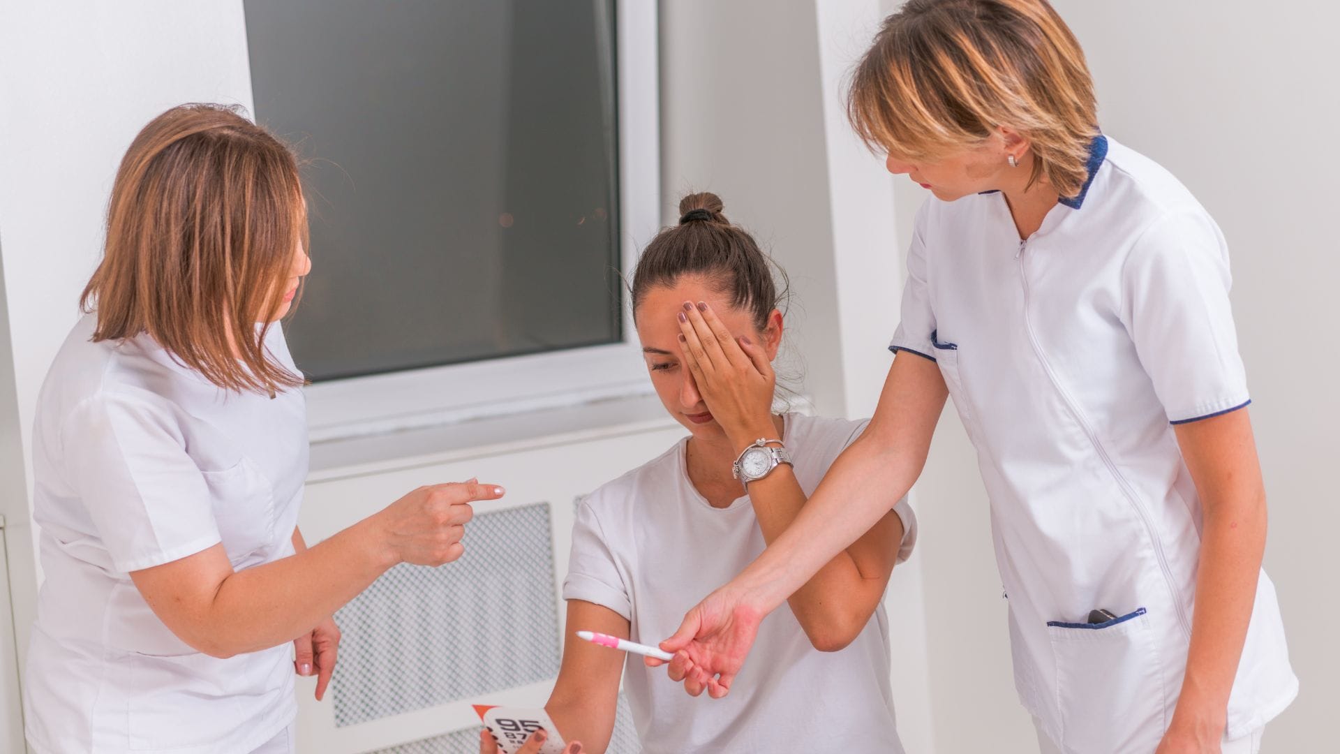 World Sight Day 2025 how can you check your eyesight at home know when you should go to the doctor