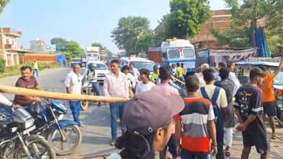 siwan chhotpur underpass waterlogging protest by villagers