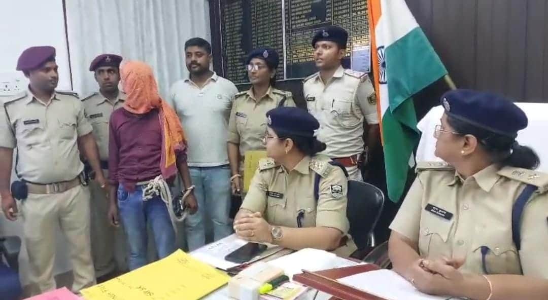 गिरफ्तार आरोपी