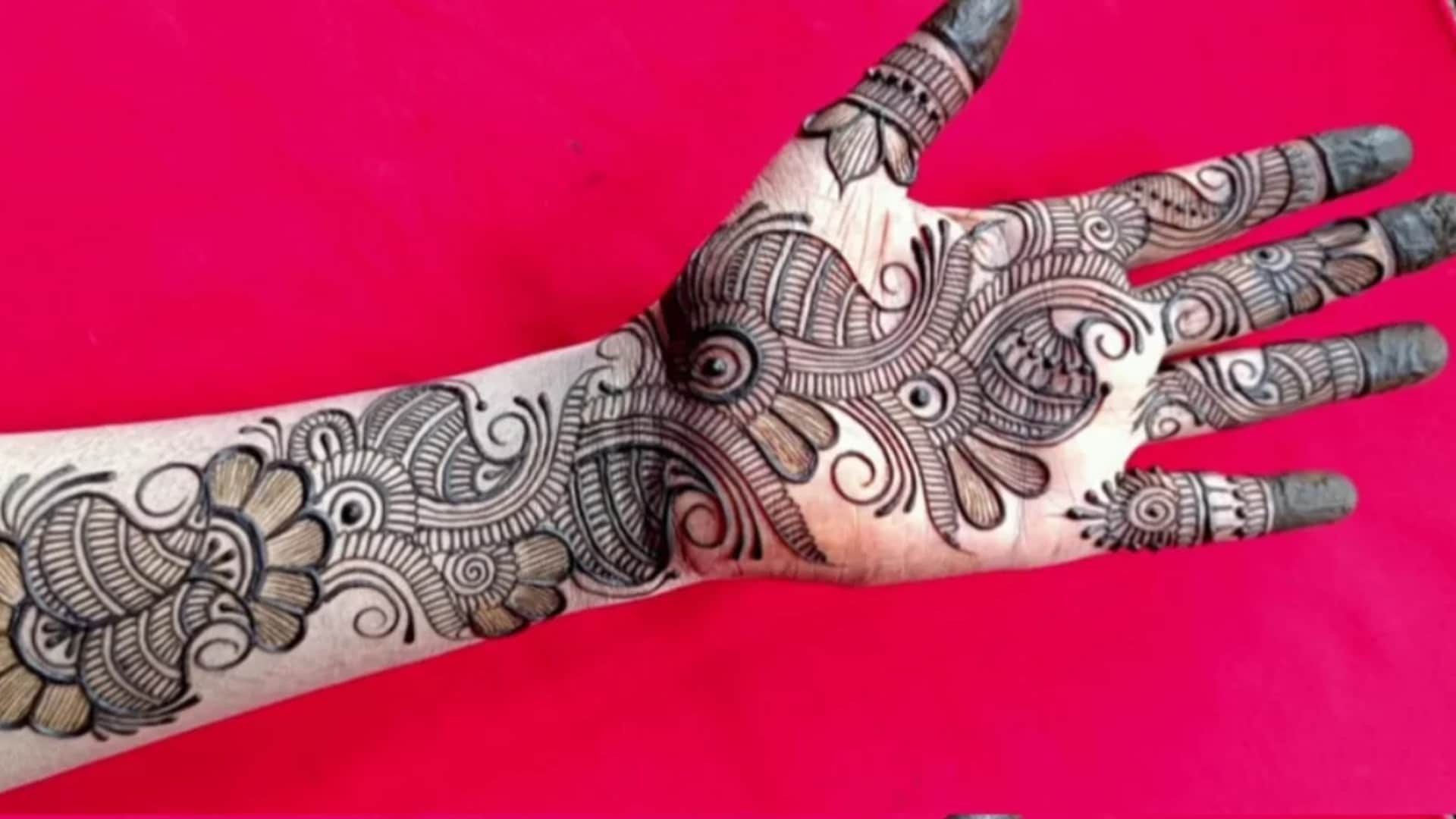 Karwa Chauth 2025 Mehndi Designs Trendy Stylish from Arabic to Minimal Styles