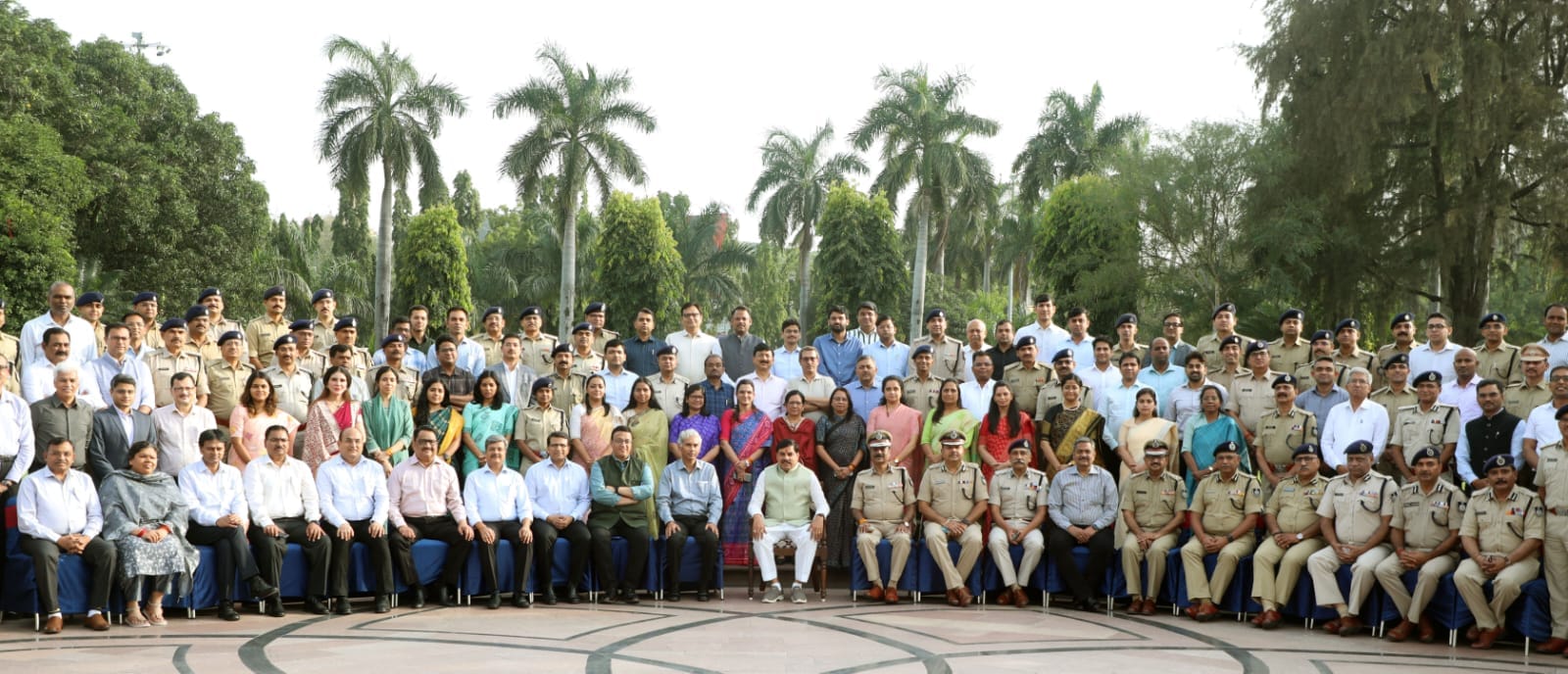 MP News: Law and order is the responsibility of the collectors, CM's instruction- whether it is an incident or