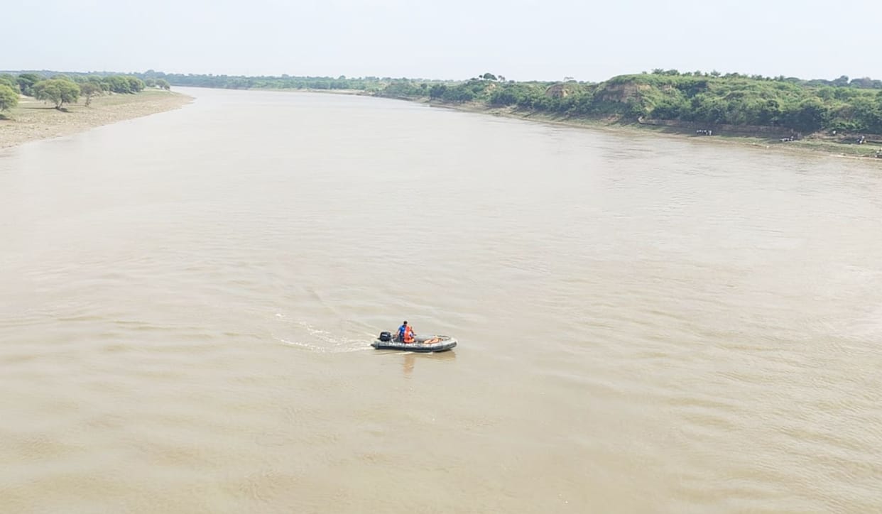 Family members blocked road after youth jumped into Yamuna river