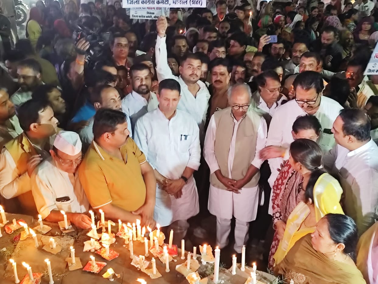 Cough Syrup: Congress held a candlelight march in Bhopal over the cough syrup scandal, expressing protest and