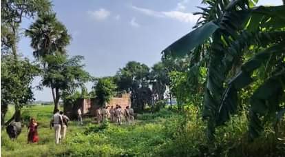 छापेमारी जारी