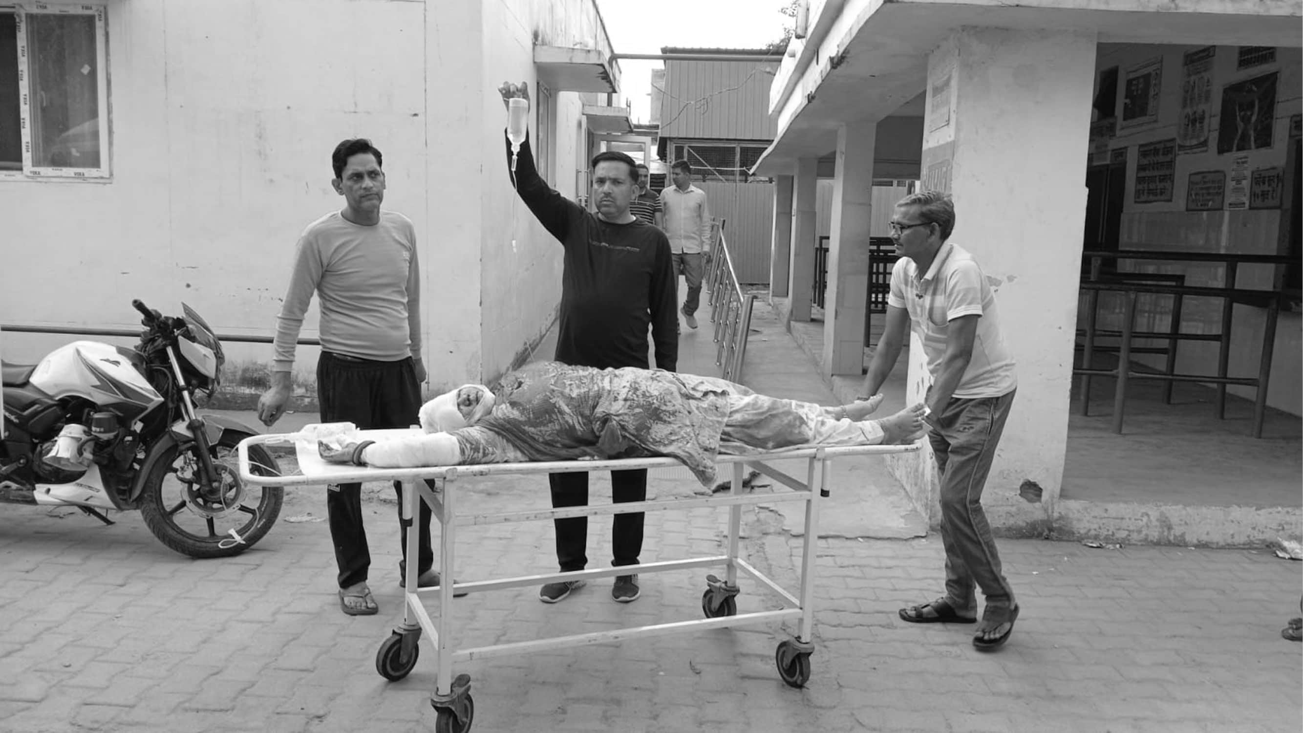 Brother attacks sister with knife in bulandshahr