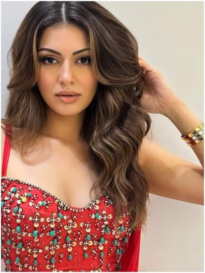 हंसिका मोटवानी