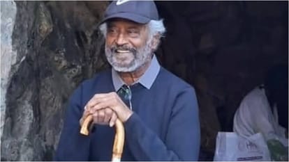 Superstar Rajinikanth visited the Mahavatar Babaji caves during his annual Himalayas trip Photos Viral