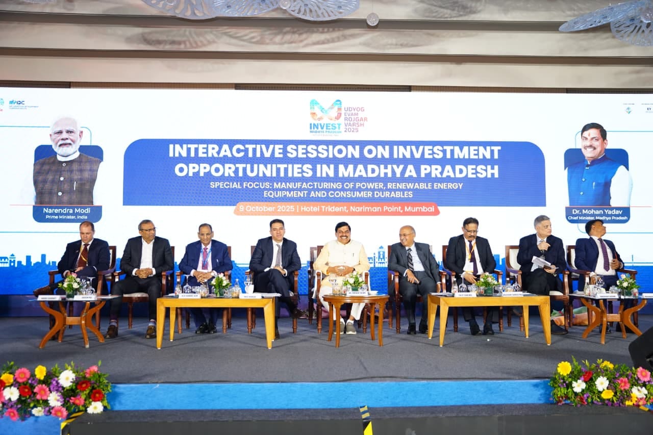 MP News: CM invites entrepreneurs to invest in Mumbai, receives investment proposals worth over Rs 74,300 cror
