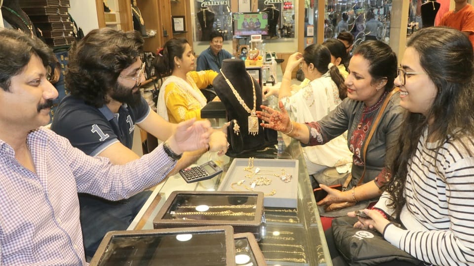Even US tariffs failed to dampen the market spirit ahead of Diwali