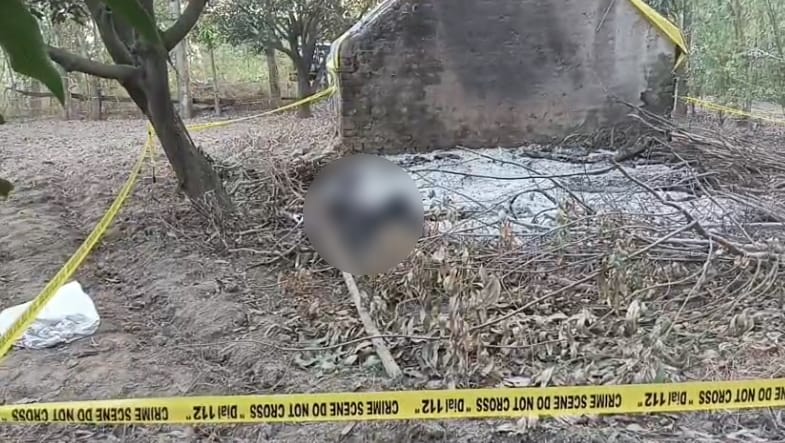 Half burnt body of a youth found in mango orchard in Shahjahanpur