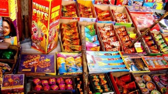 Bhopal News: Over 900 firecracker shops in Bhopal have been approved ahead of Diwali, with strict security mea