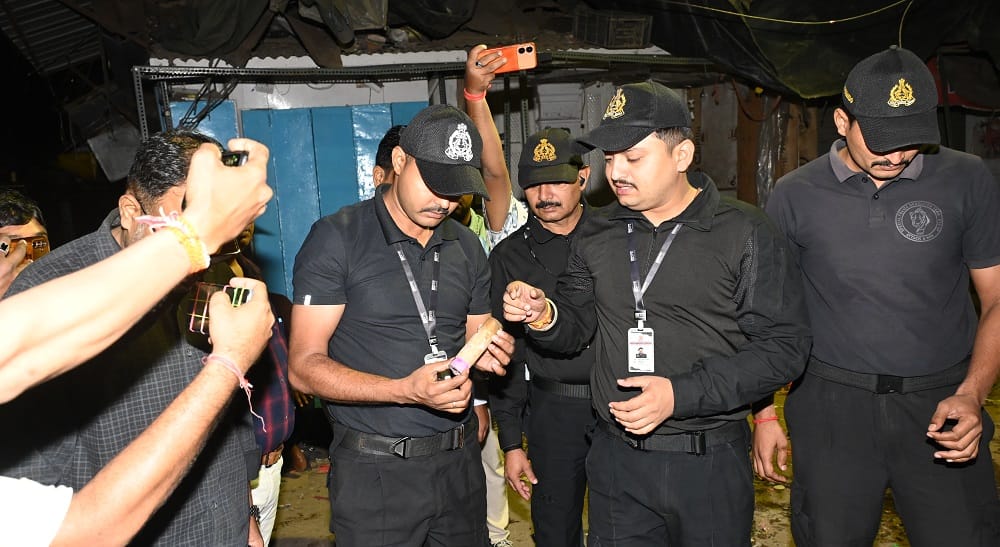 Kanpur Blast Agencies blast was caused by firecracker or gunpowder agencies investigated sent evidence to lab