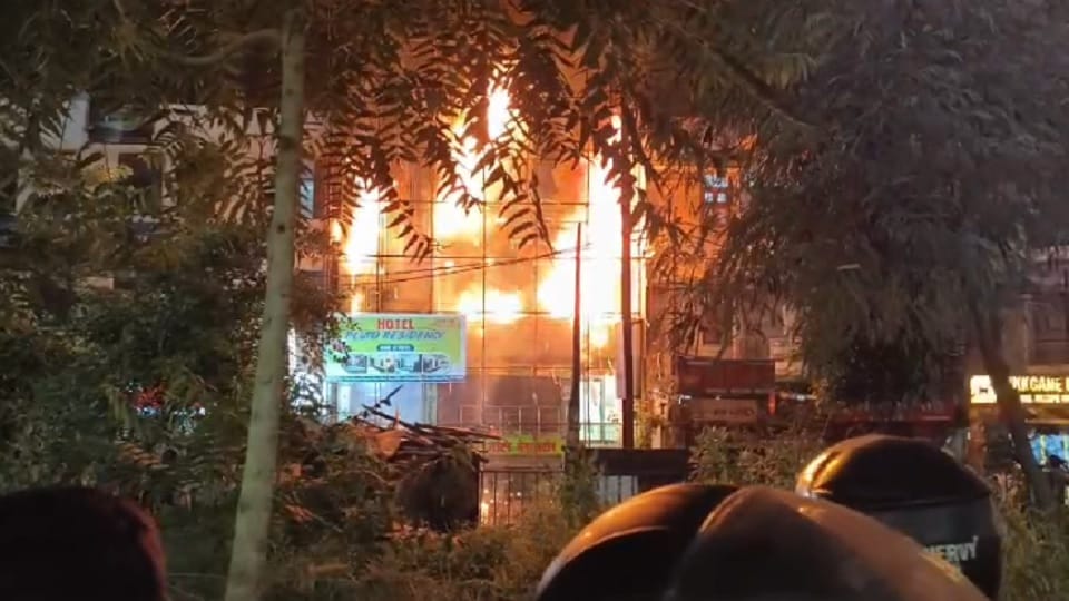 Fire breaks out in restaurant opposite ACP office