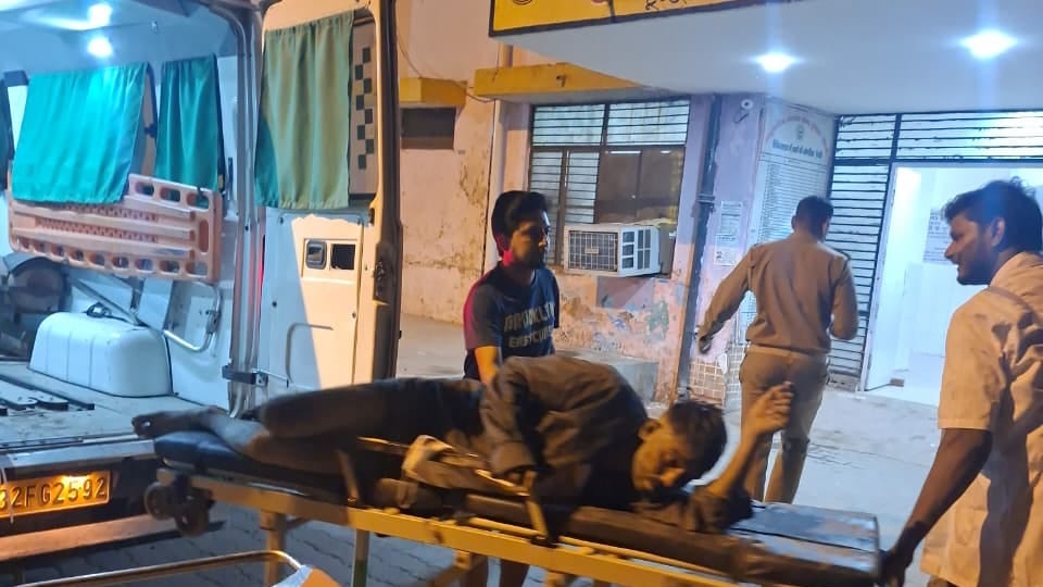 Tundla Railway Overbridge Collapse: Slab Falls During Construction